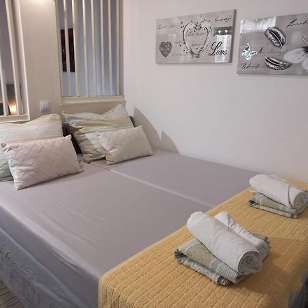 Studio Apartment With Pool Pula Luaran gambar