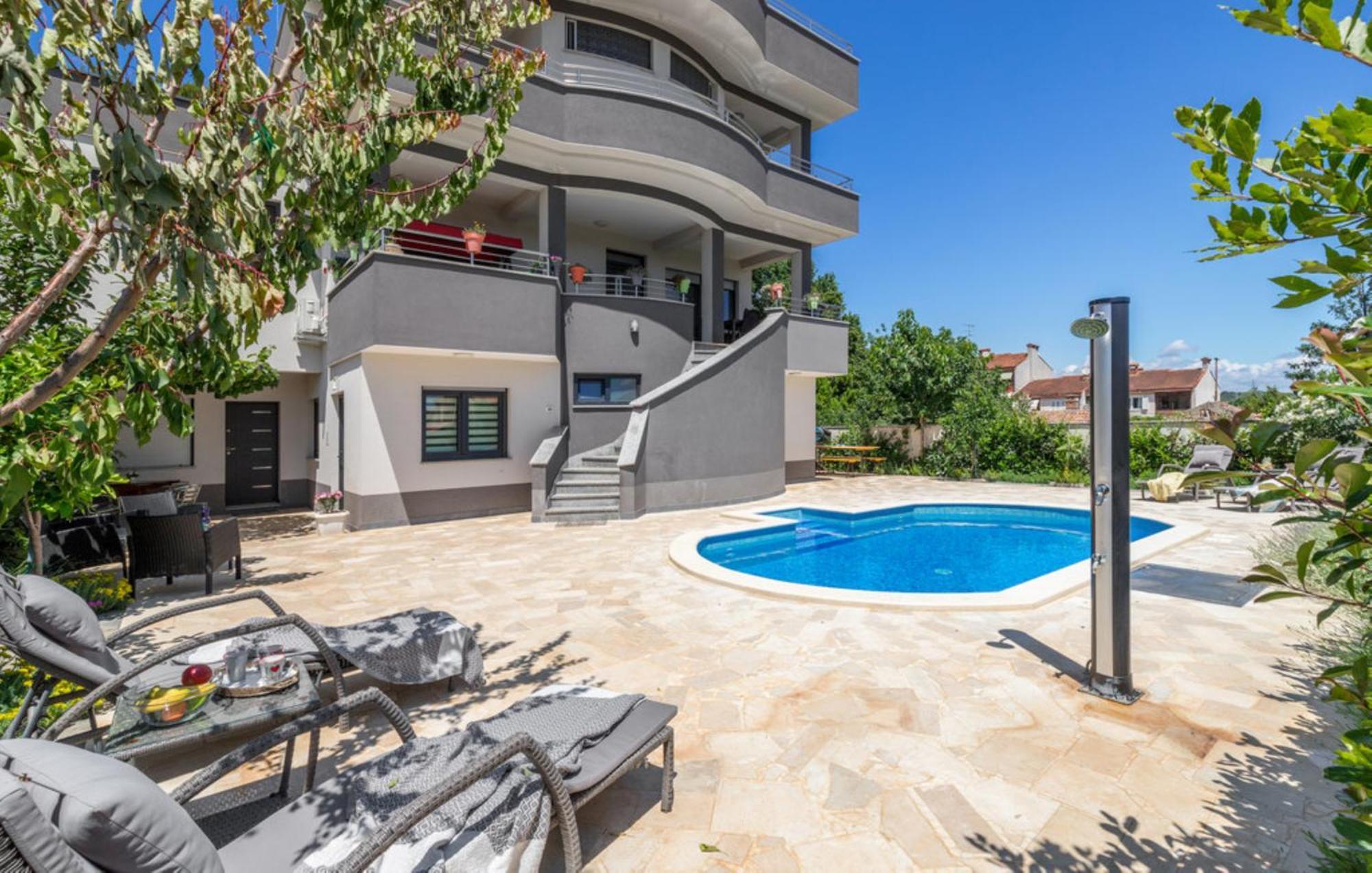 Studio Apartment With Pool Pula Luaran gambar